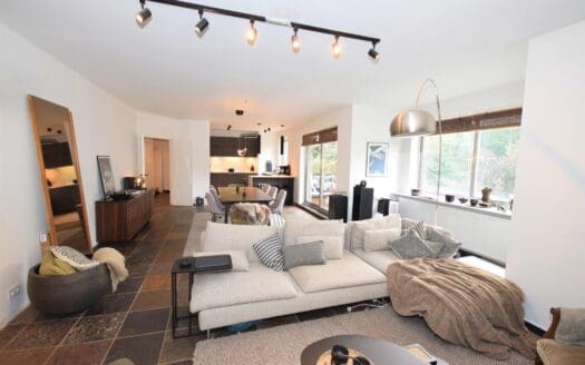 Flat for rent  2 bedrooms 115 m², 1500 €