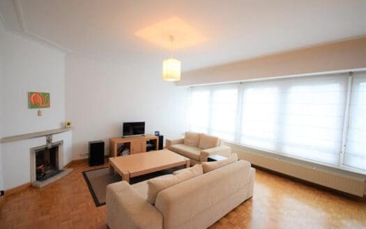 Flat for rent  2 bedrooms 116 m², 1150 €