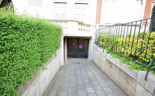 Flat for rent  2 bedrooms 131 m², 1500 €