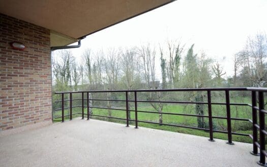 Flat for rent  3 bedrooms 145 m², 1500 €
