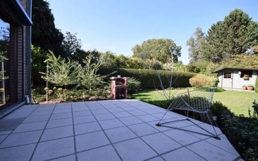 House for rent  4 bedrooms 209 m², 1650 €
