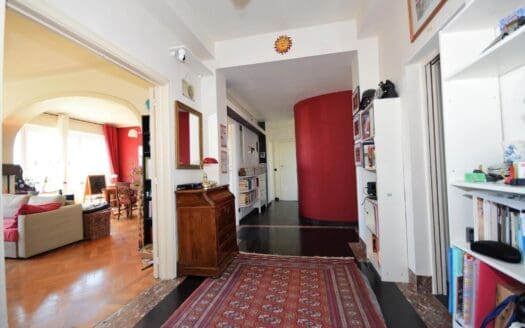 Flat for sale  3 bedrooms 140 m², 430000 €
