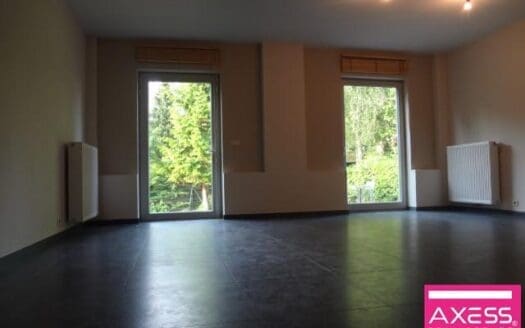 House for sale  2 bedrooms 220 m², 649000 €