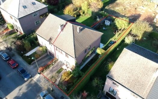 House for sale  4 bedrooms 180 m², 699000 €