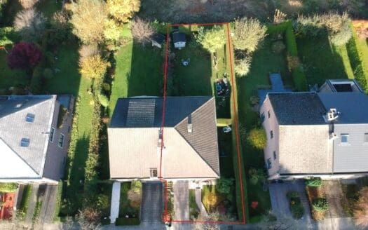 House for sale  4 bedrooms 180 m², 699000 €