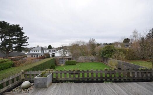 House for sale  5 bedrooms 270 m², 699000 €