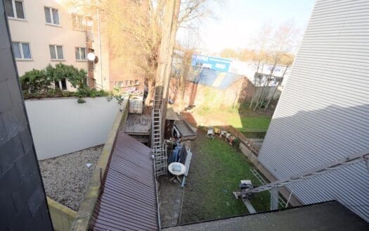 House for sale  5 bedrooms 310 m², 680000 €