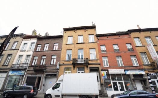 House for sale  5 bedrooms 330 m², 550000 €