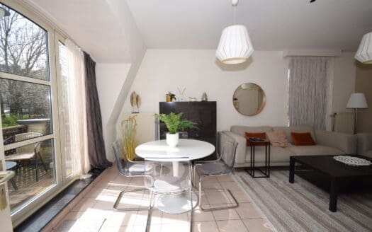 Flat for sale  2 bedrooms 75 m², 245000 €