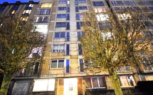 Flat for sale  2 bedrooms 100 m², 280000 €
