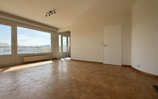 Appartement te huur  2 slaapkamers 85 m², 1250 €
