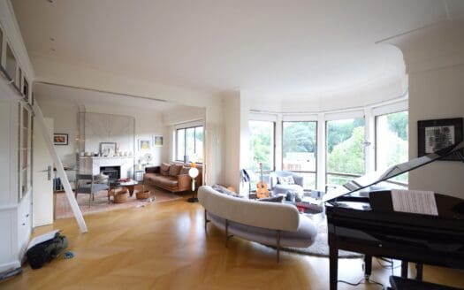 Appartement à louer  2 chambres 170 m², 2300 €