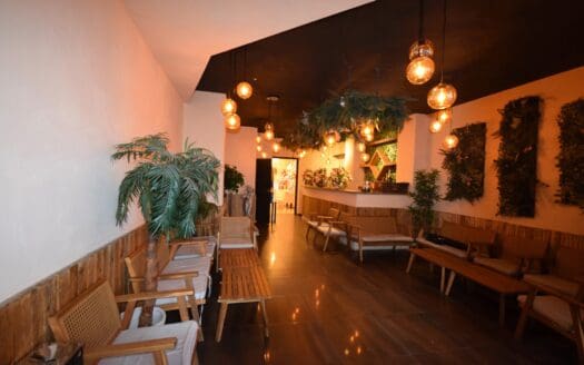 House for sale  6 bedrooms 326 m², 1000000 €