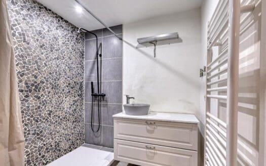 Appartement te koop  2 slaapkamers 83 m², 219000 €